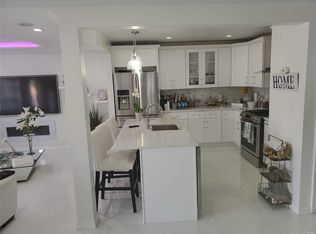 23612 Bentley Rd, Jamaica, NY 11422