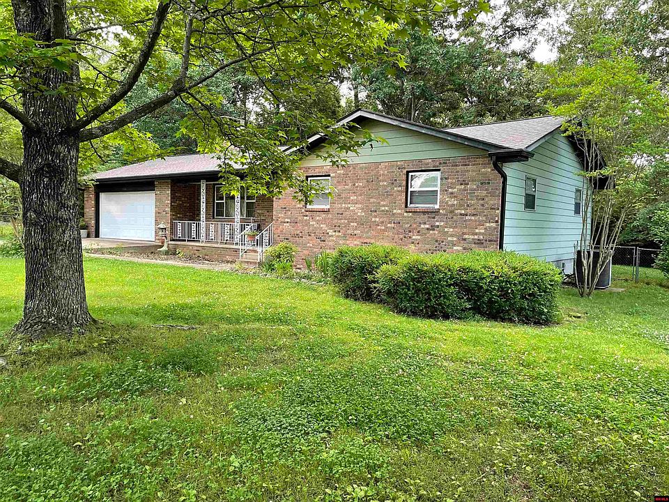 1st image of 1504 Cs Woods Blvd