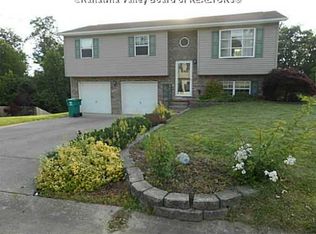 190 Linden Ln, Culloden, WV 25510