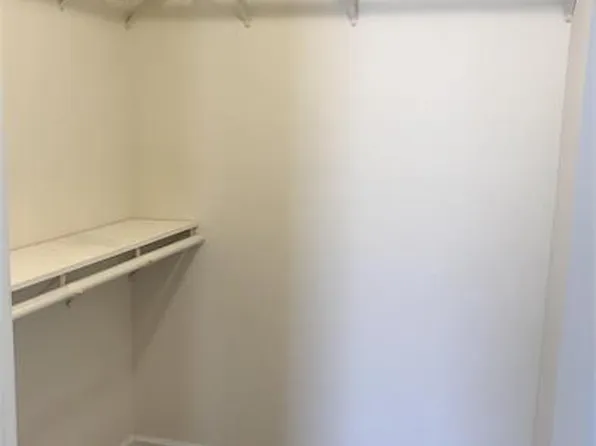 2224 Thornhill Dr, Tifton, GA 31793