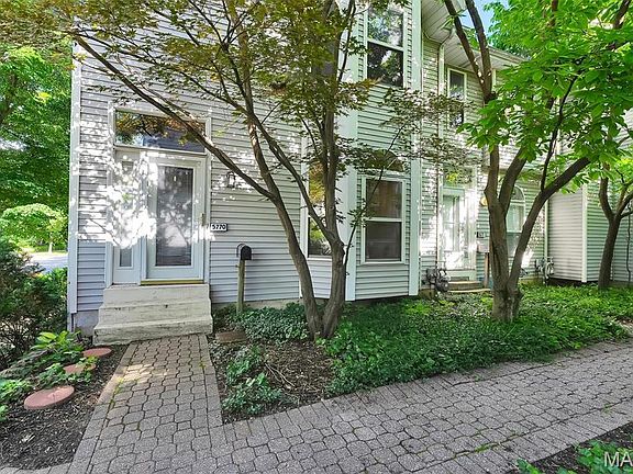 3rd image of 5770 Kingsbury Pl