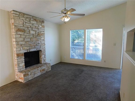 5th image of 1007 Fieldwood Dr