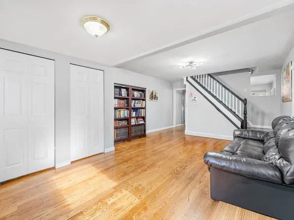 1569 East 34th Street image 6 of 21