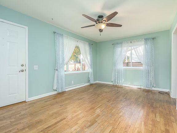 4th image of 1609 Jonathon Dr