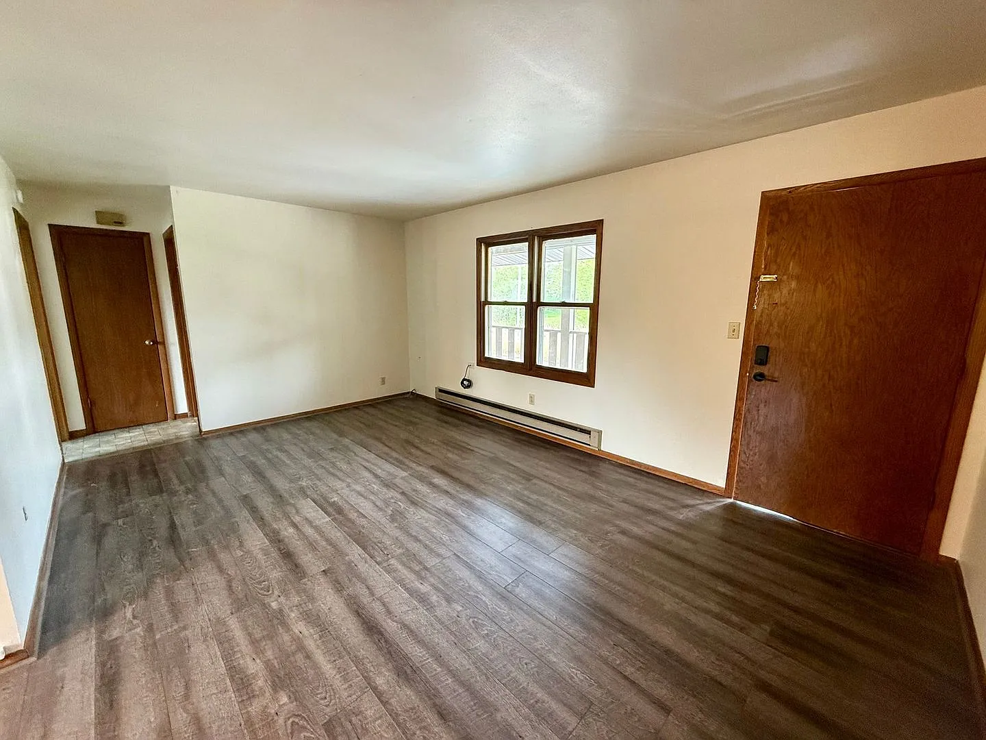 203 E Front St — Photo 4