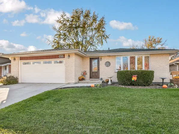 17024 Creekside Ave, Tinley Park, IL 60487