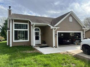 2951 W Bridge STREET, Greenfield, WI 53221