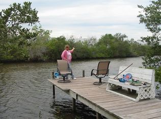 4811 Treasure Dr, New Port Richey, FL 34652