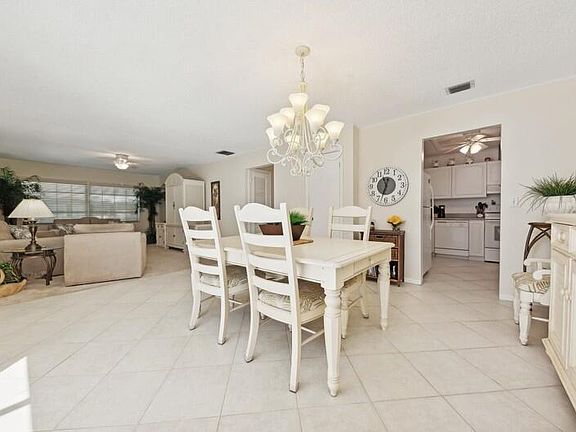 4th image of 10128 S 42nd Drive #130