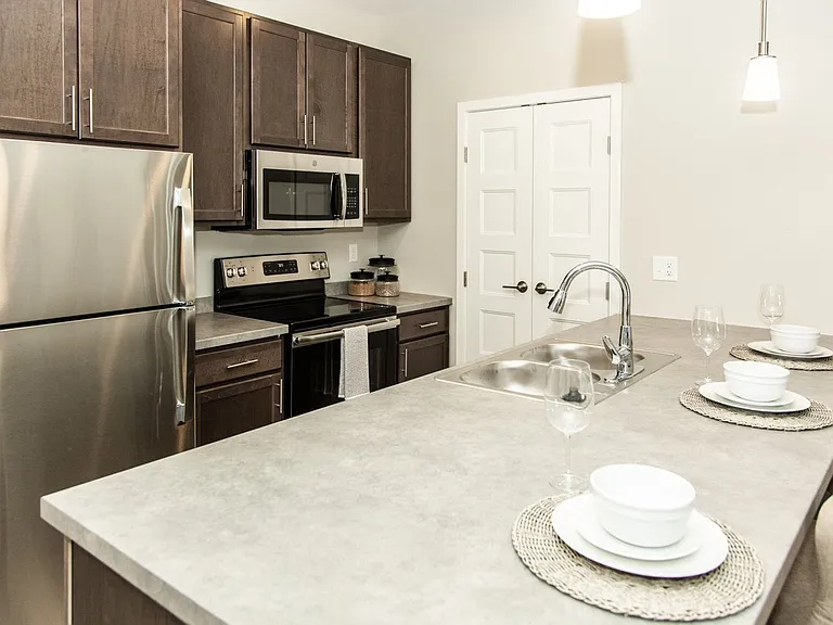 Dwell at Lakewood Apartments — Photo 37