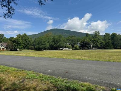Hunters Point, Nellysford, VA, 22958