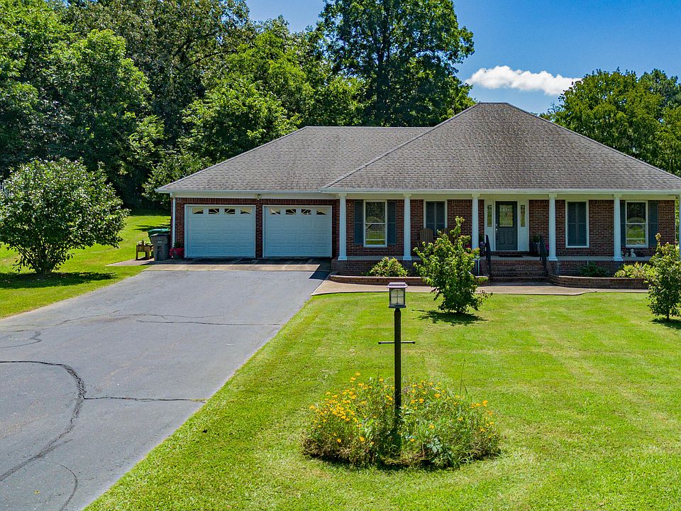 1st image of 446 Carson Way