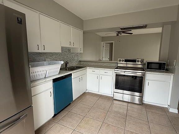 4th image of 5104 Springwater Ct