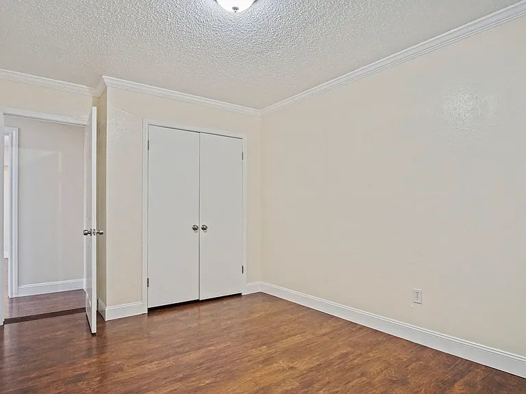 625 Hawthorne Pl — Photo 24