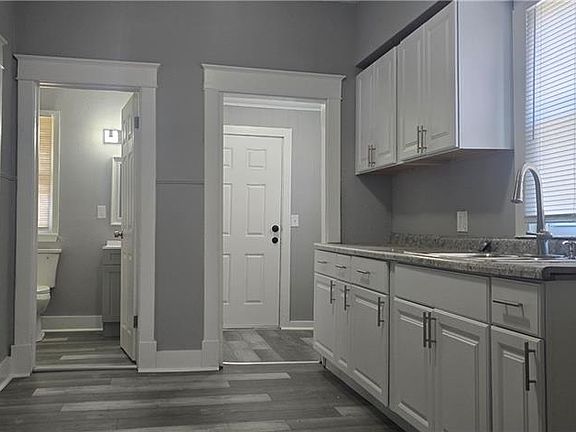 4th image of 1532 Chelsea Ave
