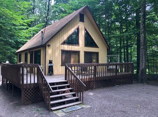 275 White Pine Dr, Pocono Lake, PA