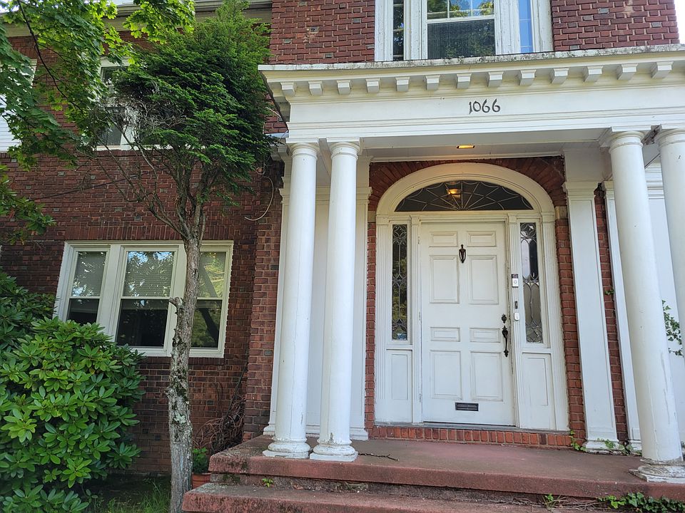 1st image of 1066 Whitney Ave #1