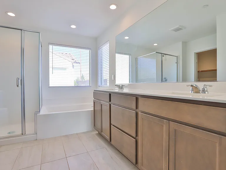 4551 Highland Ave — Photo 18