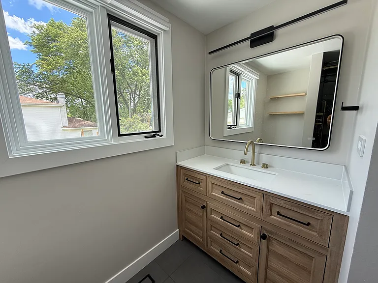 2305 N Williamsburg St — Photo 12