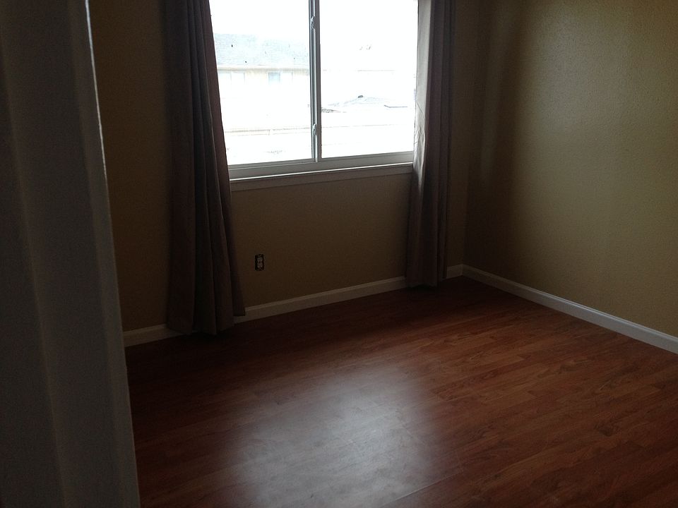1st image of 10383 Huntington Place Dr