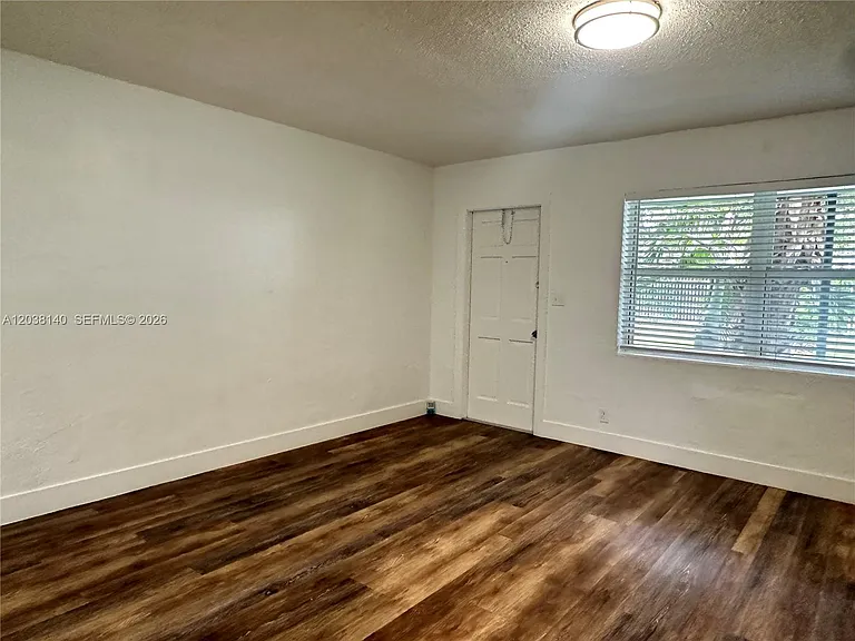 1821 Thomas St #2 — Photo 20