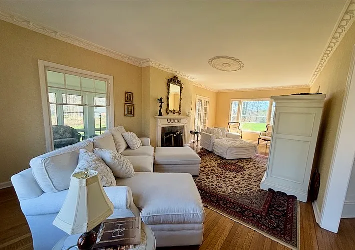 Parsons Dr, Willoughby Hills — Photo 4