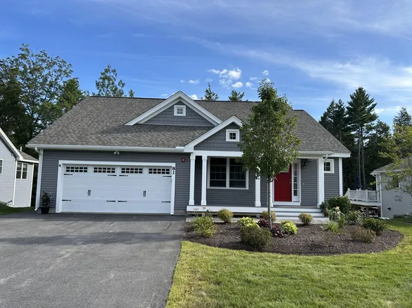 81 Three Ponds Drive, Brentwood, NH 03833