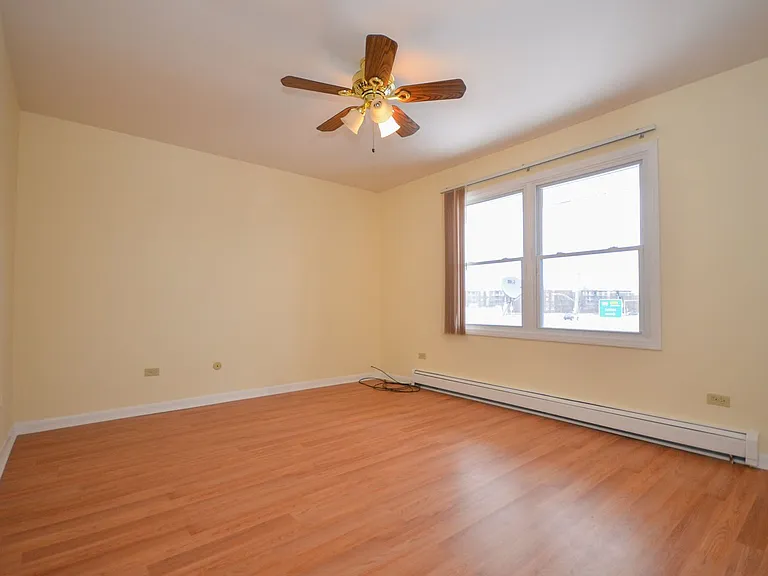 Maple Apts — Photo 14