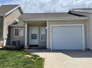 1216 Sundance Dr, Manhattan, KS 66503