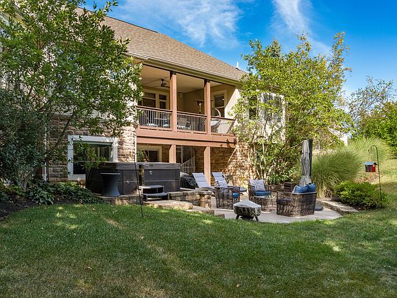 2nd image of 9458 Pine Creek Dr