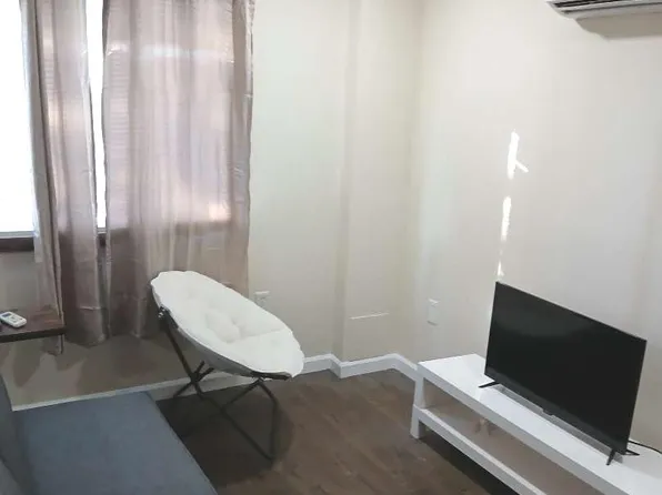 3603 4th St, Baltimore, MD 21225