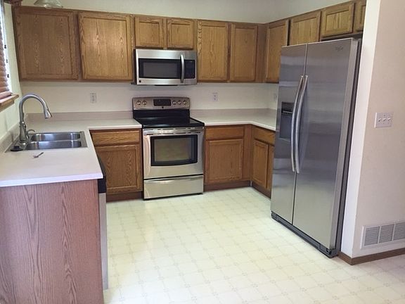 3rd image of 5033 Copen Dr