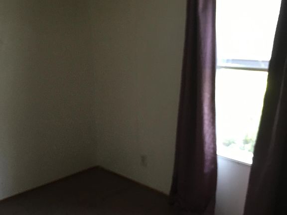 5th image of 11071 SE 49th Ave