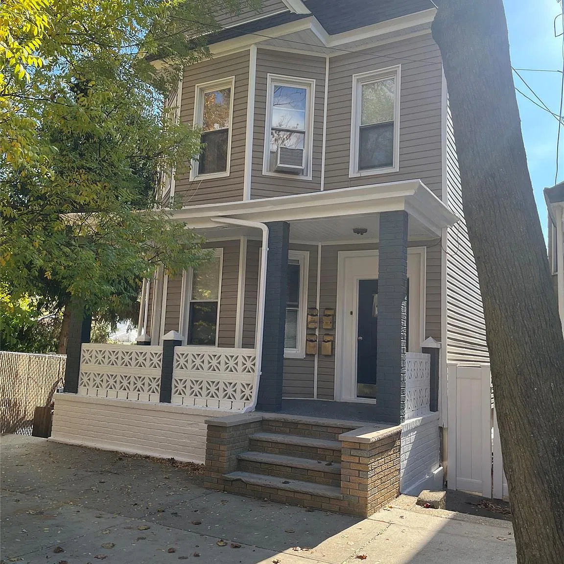 2 bed, 1.0 bath, 1856 sqft, $3,500 — Photo 1