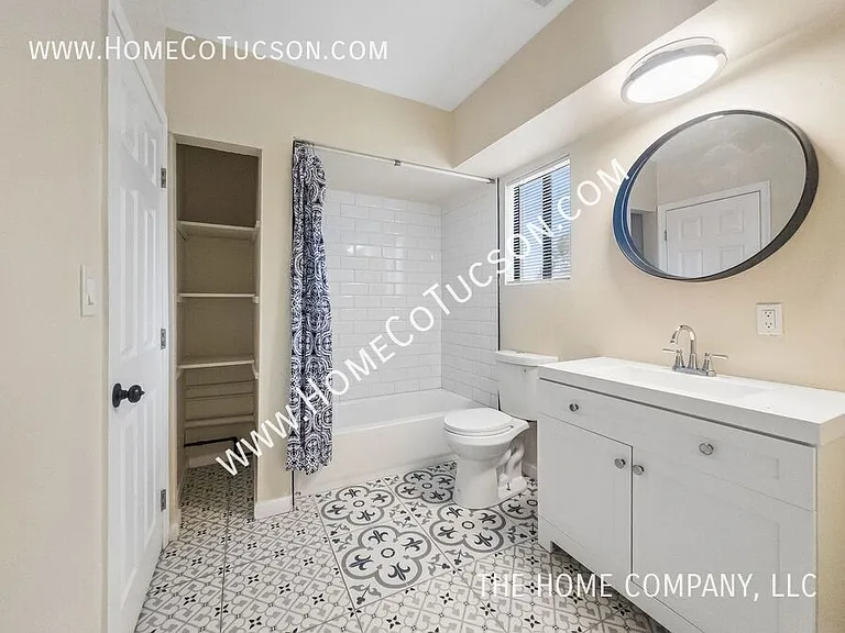 2714 N Hopi Pl #7 — Photo 5
