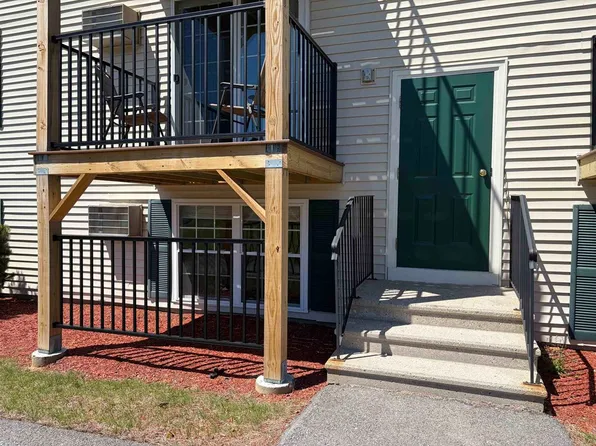 804 White Cedar Blvd, Portsmouth, NH 03801