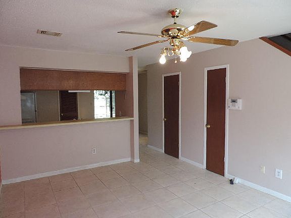 2nd image of 696 Tyner St Unit 10