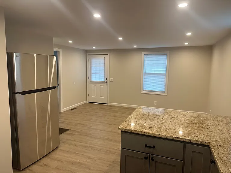2 Newell Ct — Photo 2