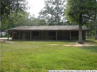 15221 El Ranchitos Ave, Pride, LA 70770