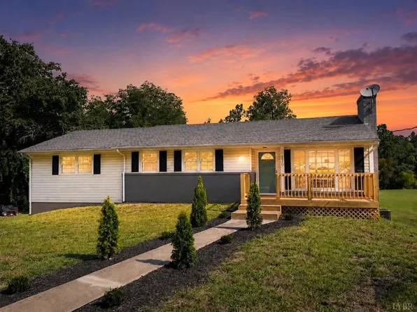 220 Stevens Rd, Lynchburg, VA 24501