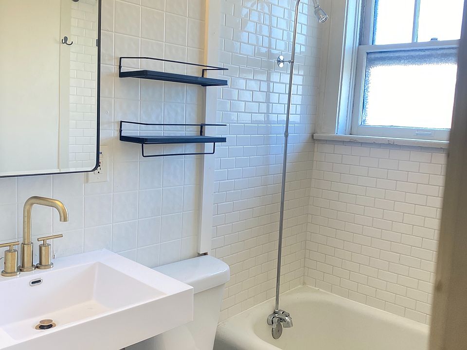 1st image of 5101 S Kingshighway Blvd #11