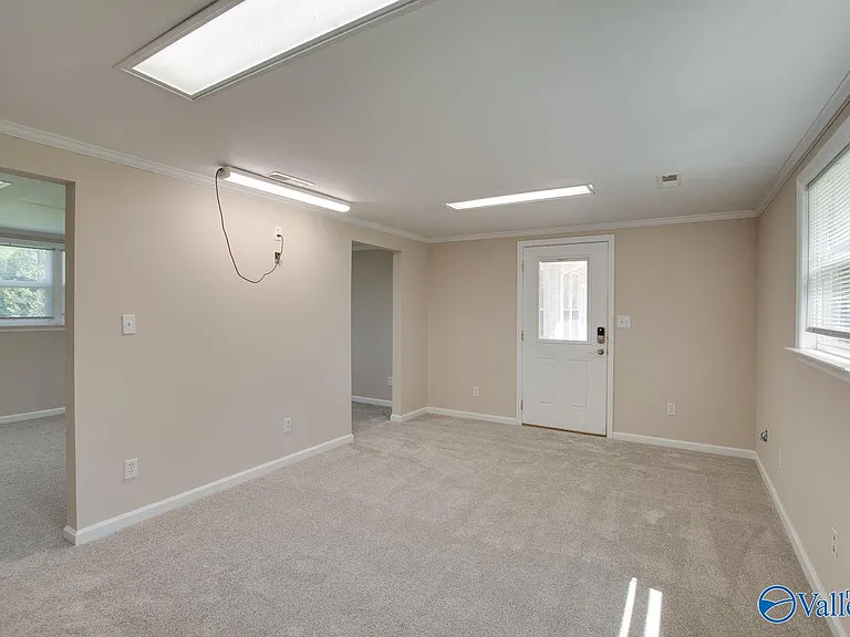 211 Wingate Ave SW — Photo 35