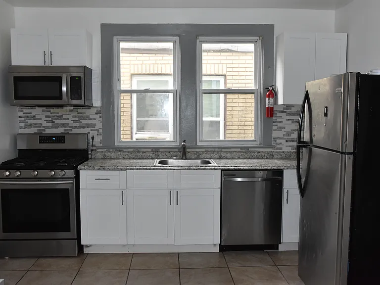 30 Dodd St #2 — Photo 1