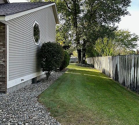 5th image of 1431 Shorewood Dr