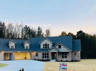 2409 Estates Ct, Jacksonville, AR 72076