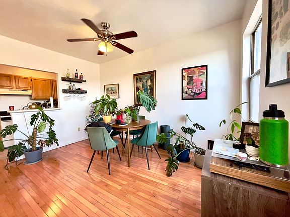 5th image of 1467 Gates Ave #2