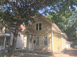 371 S State St, Elgin, IL 60123