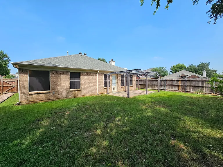 1128 Marshall Dr — Photo 39
