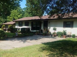 21962 Fayville Rd, Thebes, IL 62990