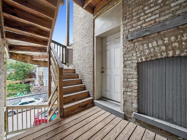 7211 N Damen Ave #2 — Photo 21